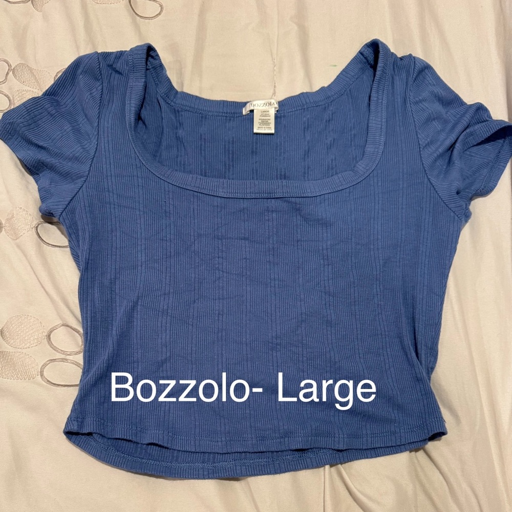 Cropped blue shirt